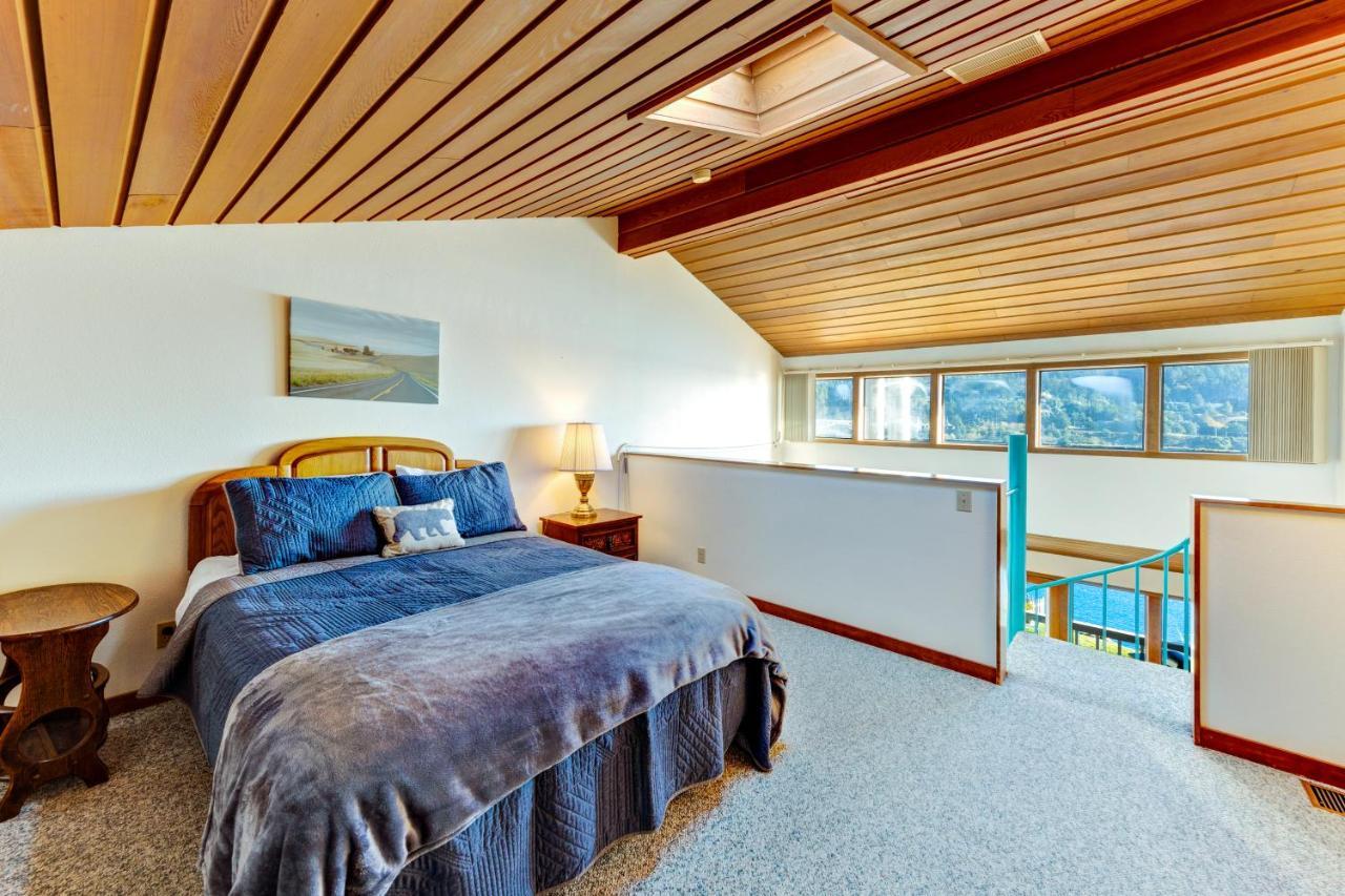 Riverview Retreat Gold Beach Exterior photo